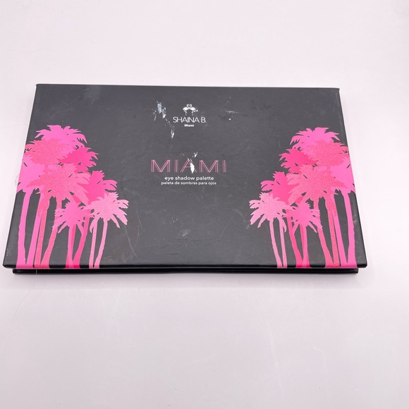 ⭐️SHAINA B.
MIAM
eye shadow palette - Picture 2 of 5